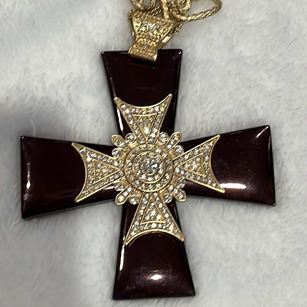 Brown Maltese cross necklace